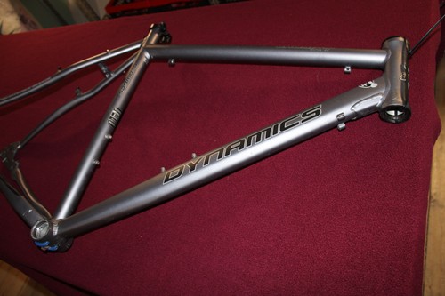 Dynamics cross - cross, xt